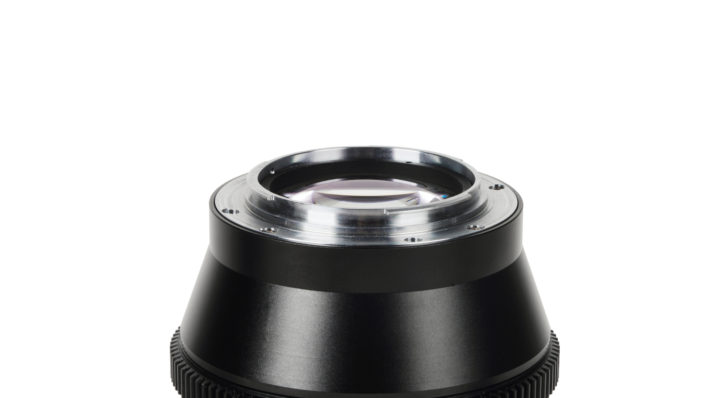 Sirui 24mm T2 Full-frame Macro Cine Lens (EF mount) Cinema Lens | Sirui Australia | 6