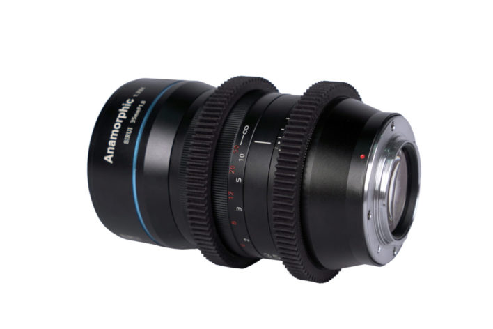 Sirui 35mm f/1.8 1.33x Anamorphic lens for L mount Anamorphic Lens | Sirui Australia | 8